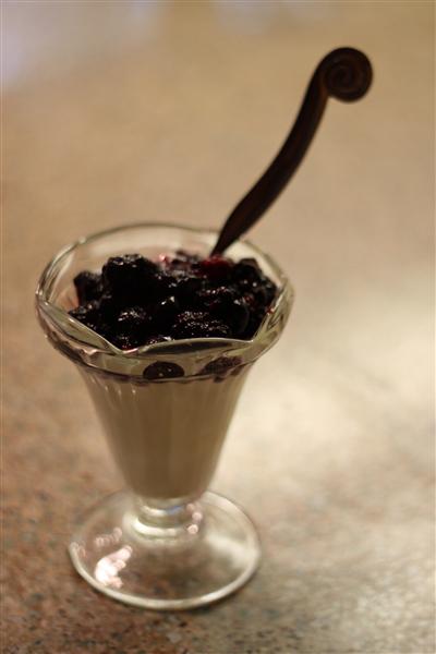 Our Yummaliscious Vanilla Ice Cream with Berries
