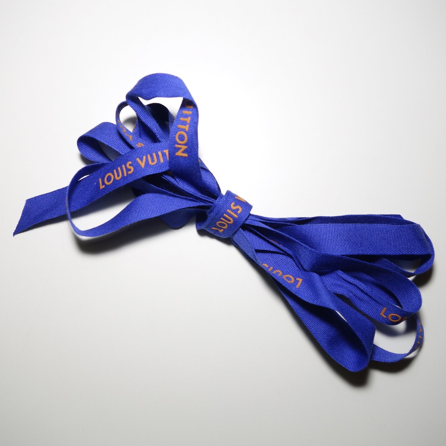 lv blue ribbon