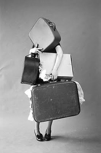 vintage-suitcases-via-cupofjo