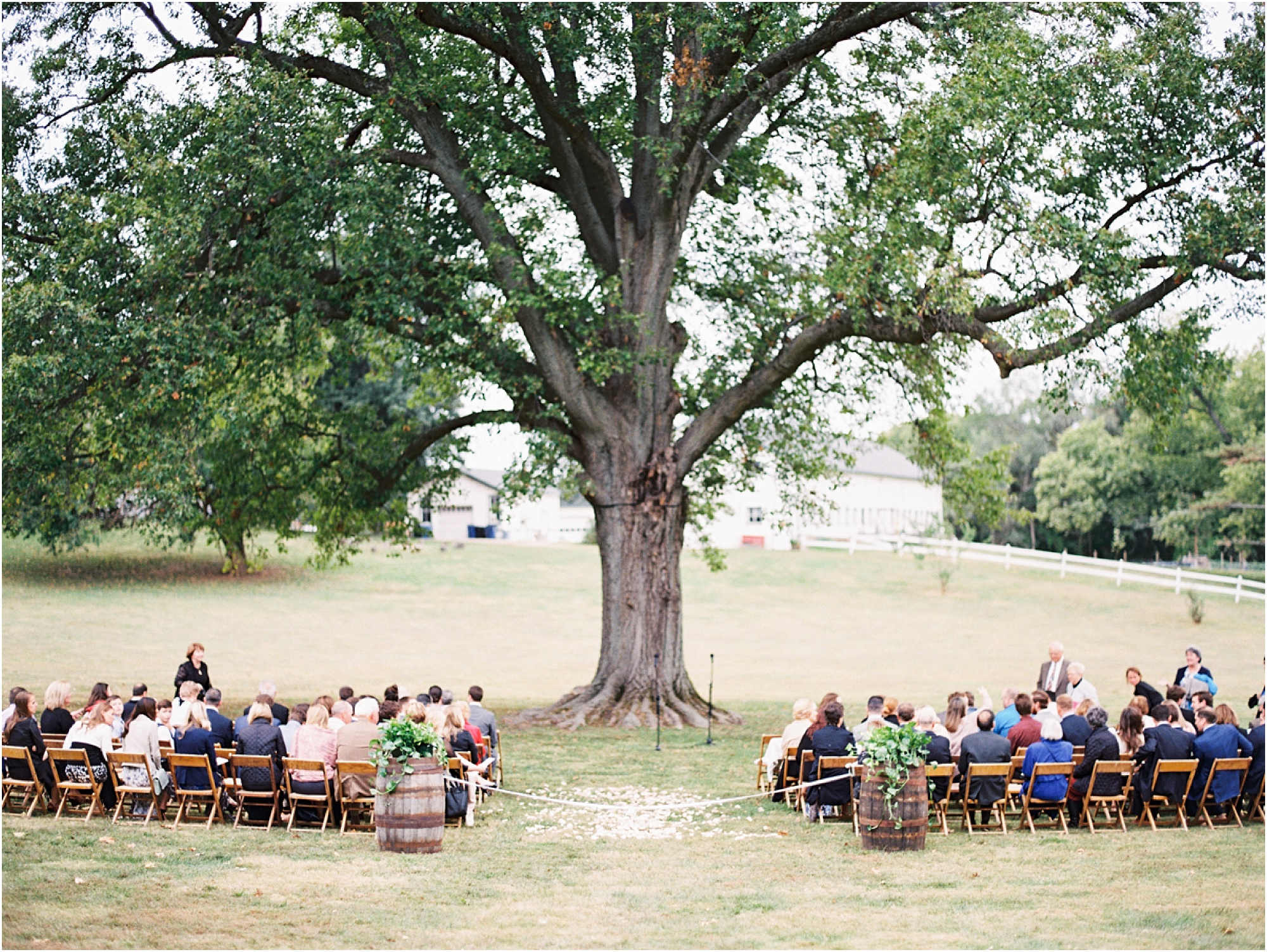 St Louis MO wedding at Kuhs Estate and Farm - Jordan Brittley Photography