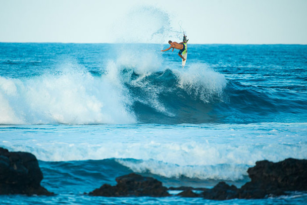 dusty-payne-volcom-surf-maui-surfing-hawaii-volcom-boardshorts