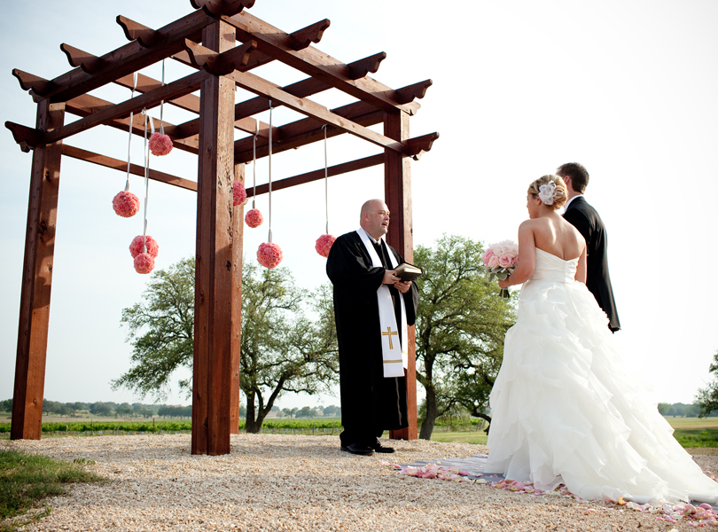 bride and groom alter, minister, san antonio wedding pictures