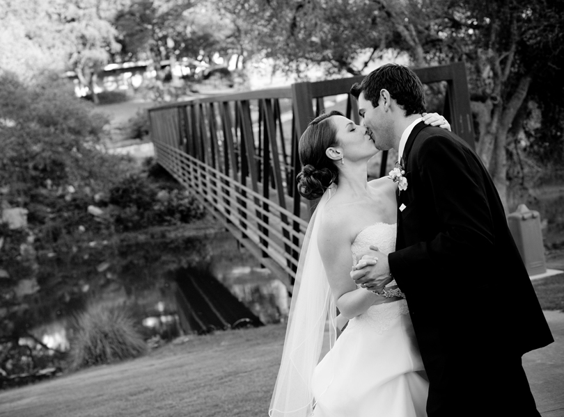 The Hills Country Club Wedding, bride and groom portrait, black and white