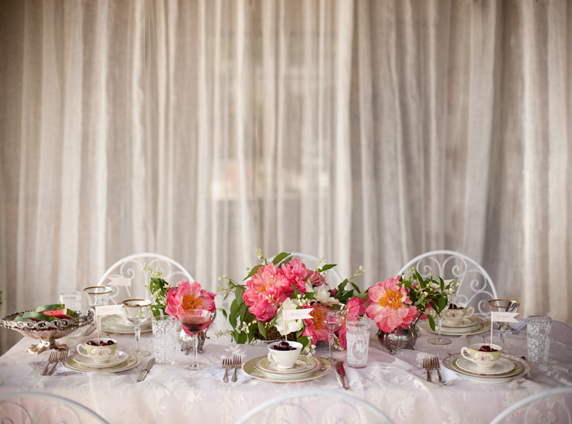Austin Weddings, Camille Styles, The Byrd Collective, antiquaria vintage registry, table setting, pink flowers, silver tea set