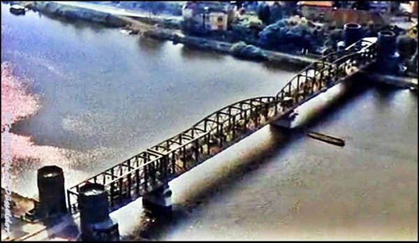 Кадр из кинофильма "Ремагенский мост"