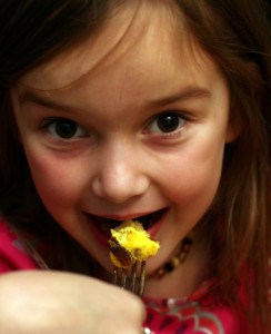 child eating lardo quiche