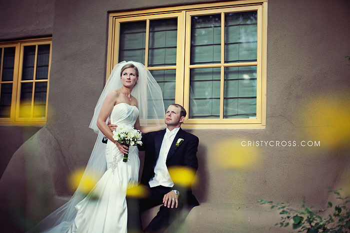 tara-and-trevor-at-la-posada-in-santa-fe-nm-taken-by-clovis-nm-wedding-photographer-cristy-cross