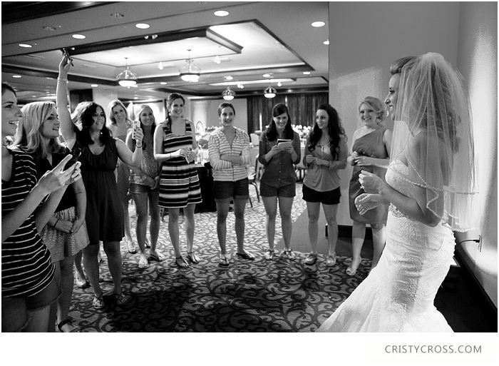 Fist Look for Bride and Bridesmaids taken by Clovis Wedding Photographer Cristy Cross_0005.jpg