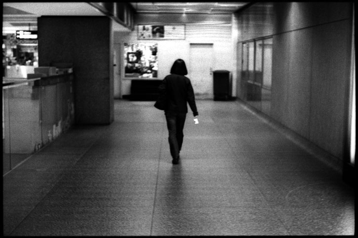 0229_09A black and white photograph, underground station, san francisco 2012