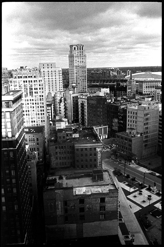 black and white photography 0277_01A Detroit Skyline