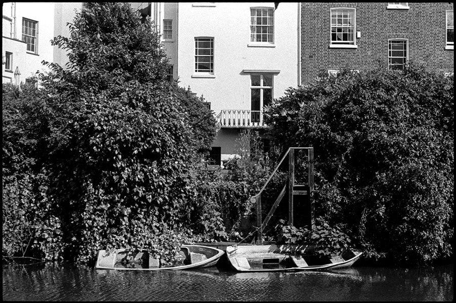 0296_06A Camden Canal, London