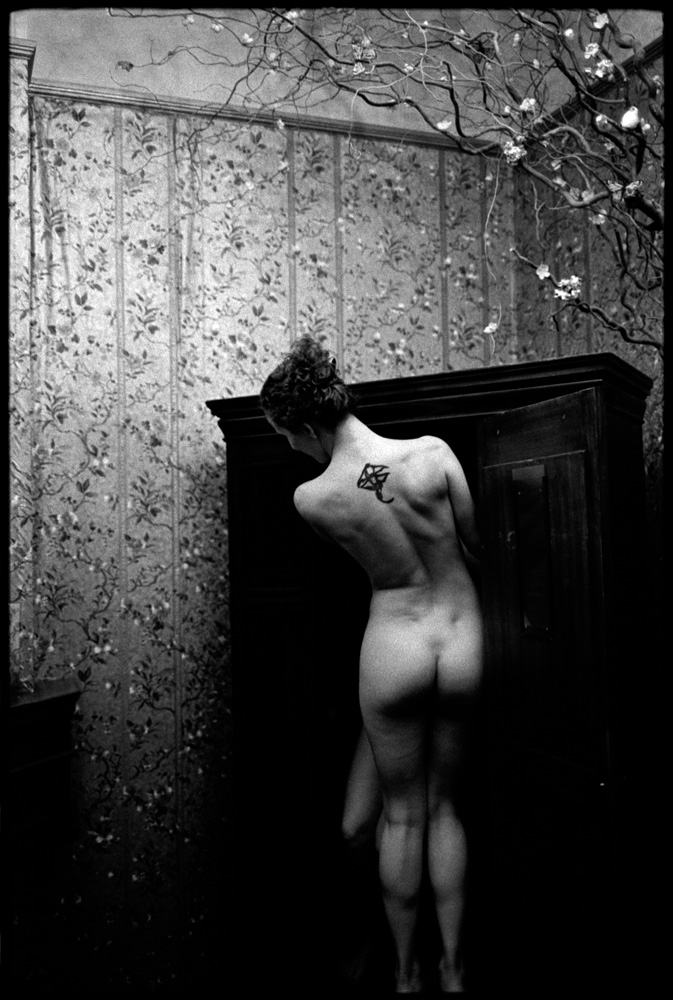 0429_22A Nude In Wardrobe, Queen Anne Hotel