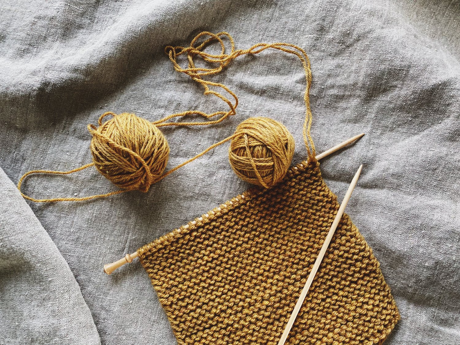 Small Ways  Knitted Wool Potholders — carmella rayone