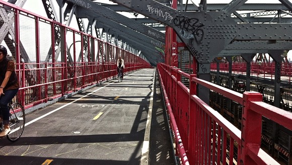 Williamsburg Bridge: A highly successful, AASHTO-compliant design featuring one (1) 14? path for pedestrians-runners plus one (1) 14? path for cyclists.