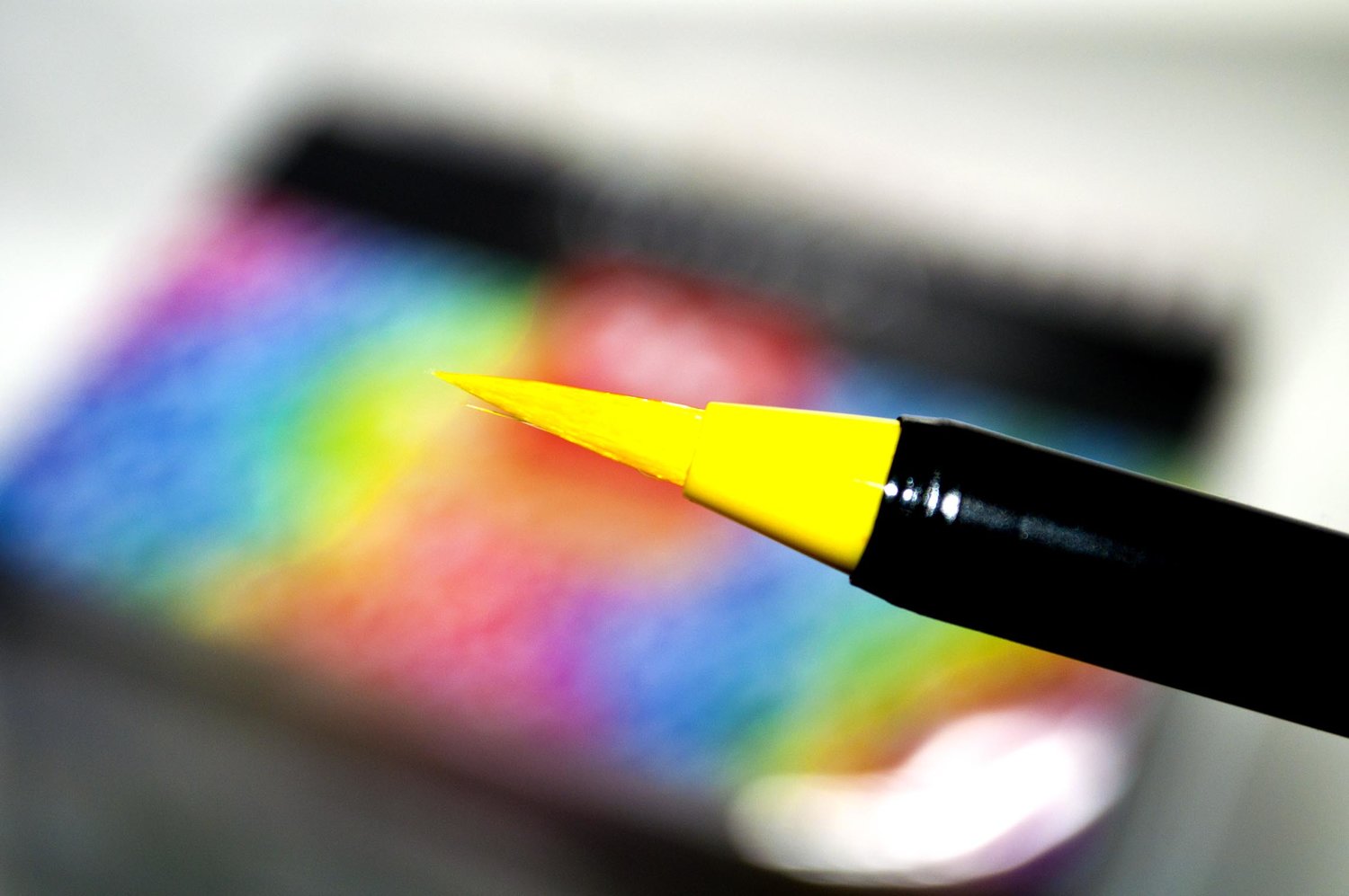 Arteza Blendable Ink Real Brush Tip Artist Brush Pens Set, Assorted Colors,  Non-Toxic - 24 Pack 