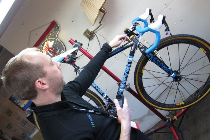 Matt is a professional mechanic working for pro teams in the past and has maintained Mo's bikes throughout her demanding cyclocross career. 