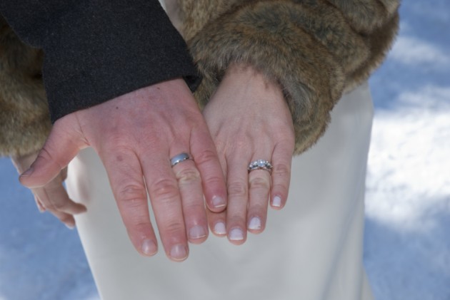 { REAL MOUNTAIN WEDDING } Q&A w/ Nicole + Garri: A Winter Wedding at Sapphire Point near Breckenridge, Colorado.  |  photo[zanderography.com]