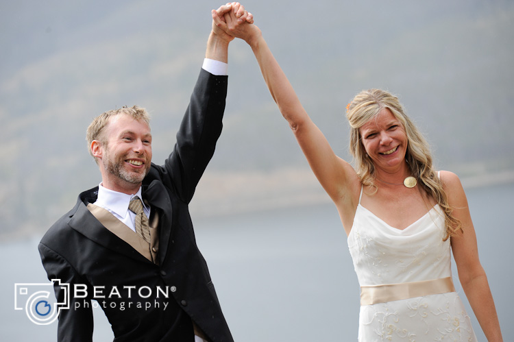 { REAL MOUNTAIN WEDDING }  Kelly + Ali // Outside Wedding Ceremony at Sapphire Point  |  photo[beatonphotography.com]  Breckenridge wedding photography