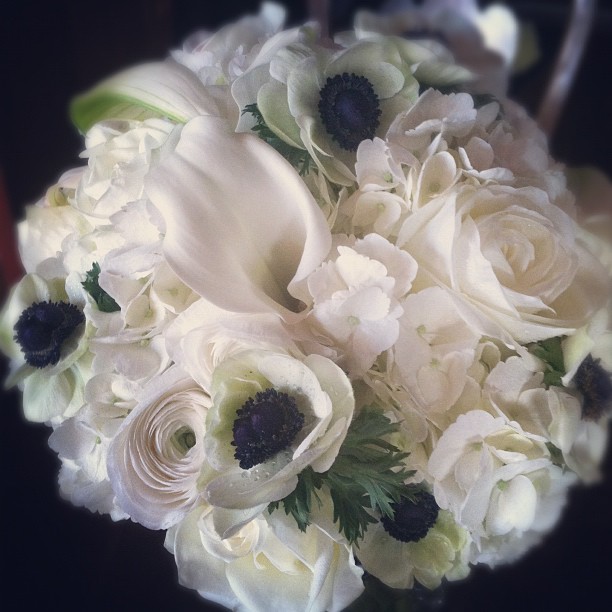 Bridal Bouquets for Winter Weddings in the Colorado Rocky Mountains //