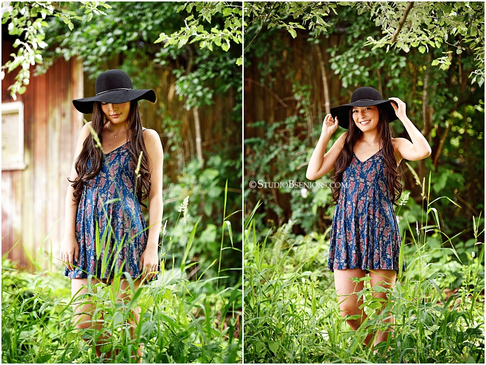 Chic senior pictures in summer dress and black hat_Studio B