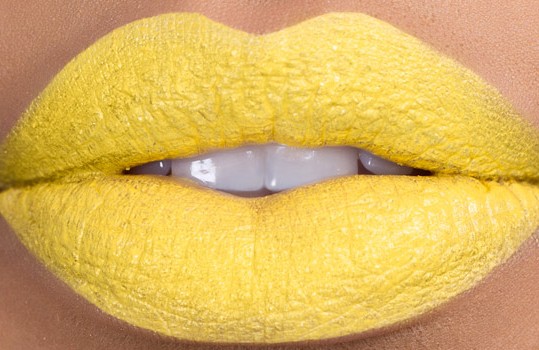 banana-milkshake-bright-yellow-lipstick-by-kaoir