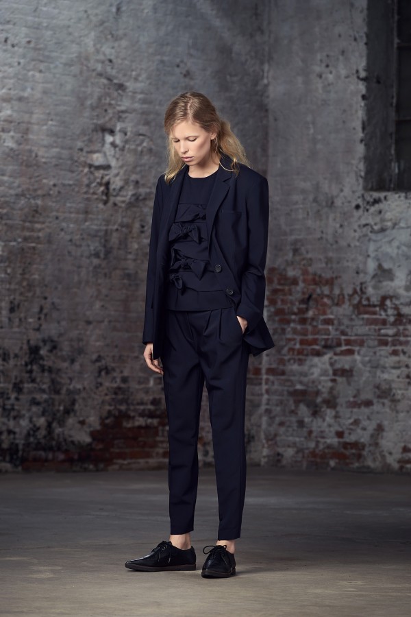womens-pantsuits-trends-2015-2016-26-600x900