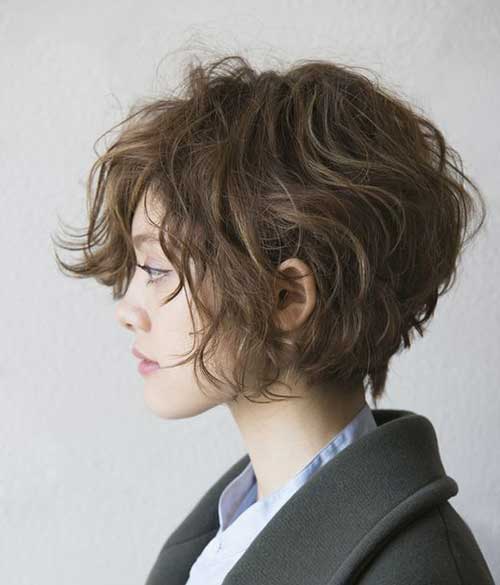 short-haircut-for-curly-wavy-hair_____________