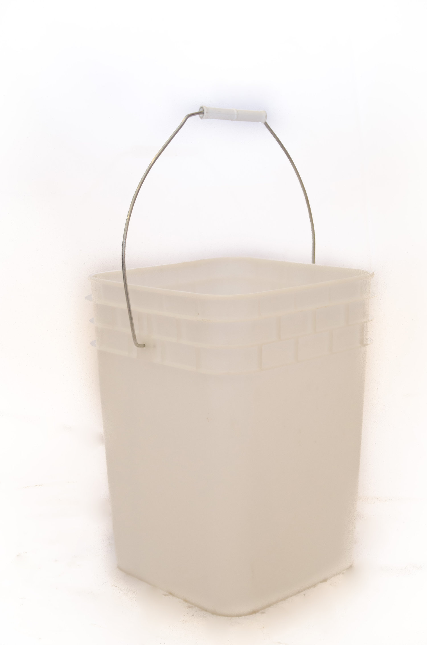 Item # 1101 -USED 4 Gal Buckets (Square) — Eagle Peak Containers