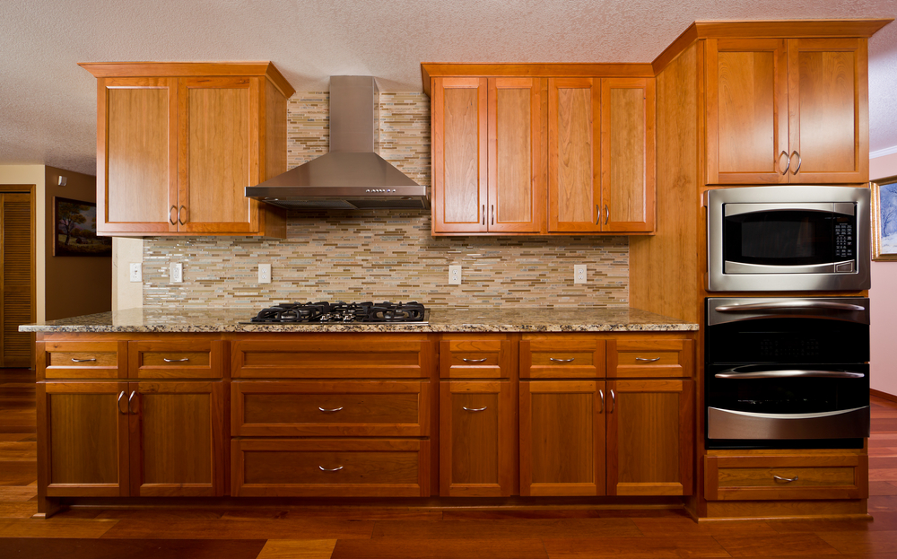 Fixing Up Your Kitchen Cabinets Without Replacing Them Wallside