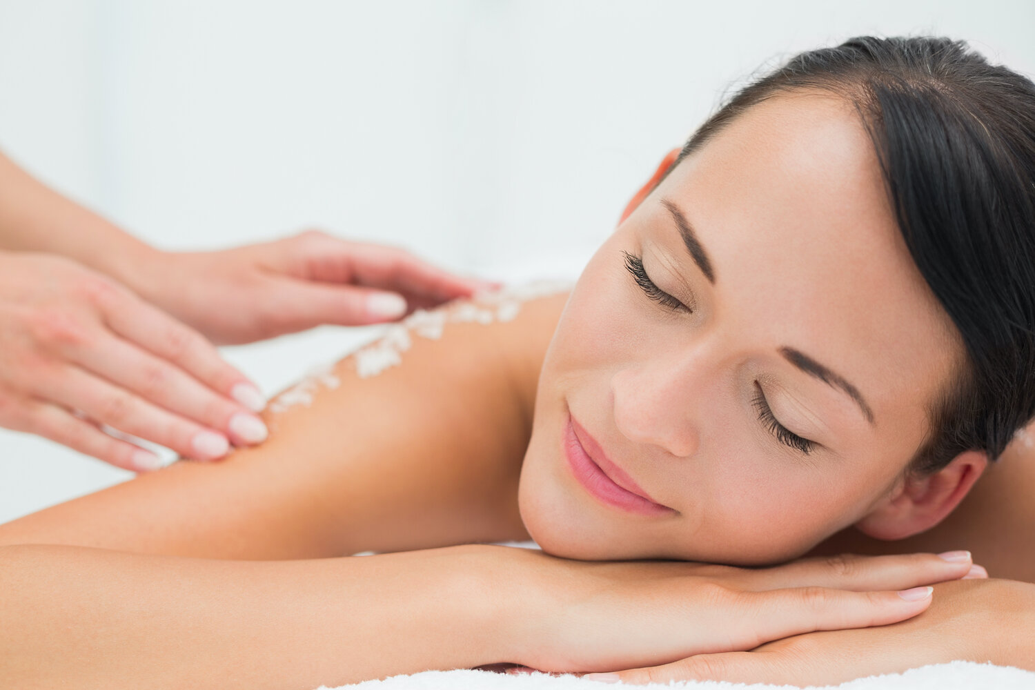 Back Facials: What Are They And Why Should You Get Them?