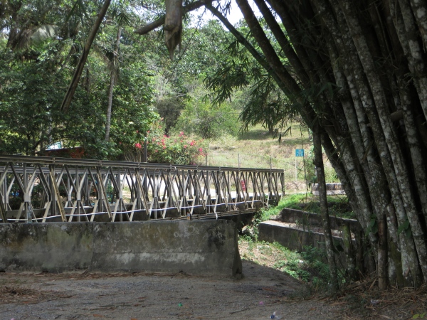 one lane bridge in trinidad