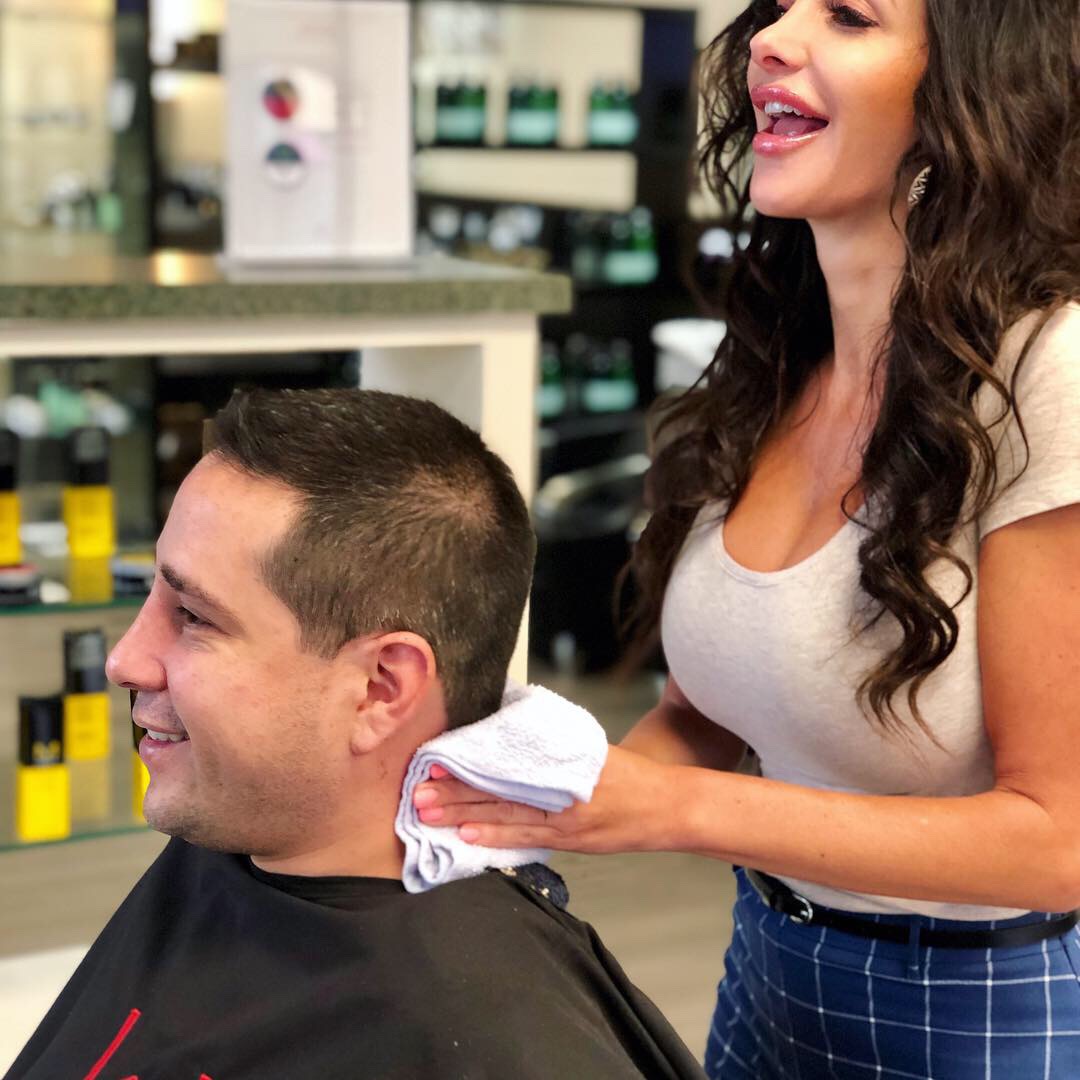 Men S Haircut Salon Barber Inspired W Barber Salon New Now