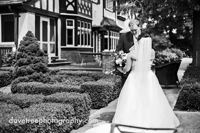 kellogg_manor_house_wedding_kalamazoo_wedding_photographers_hickory_corners_wedding_113