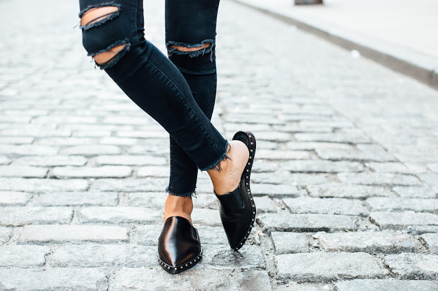 5 Ways to Wear Mules and Slides 