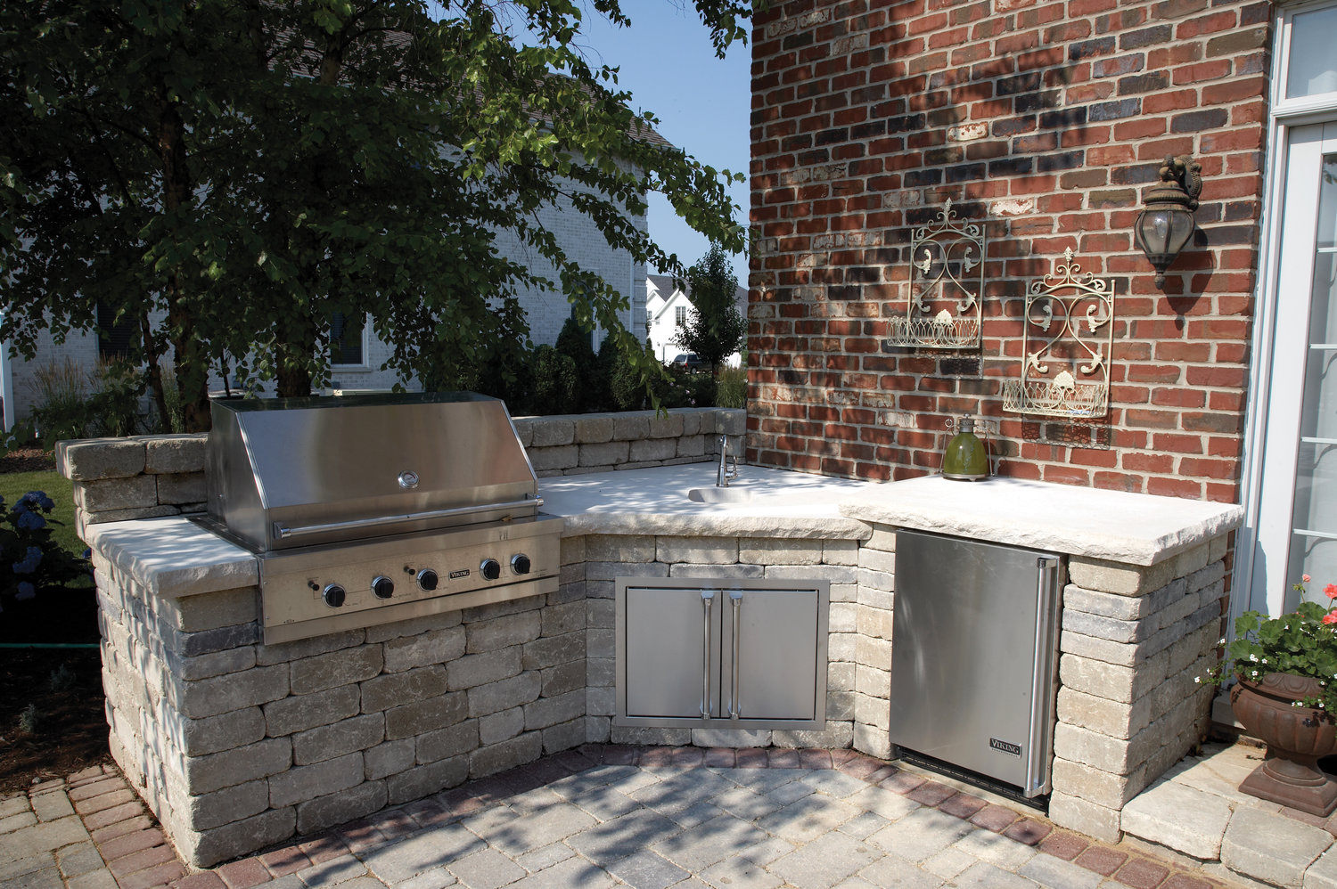 The 3 Best Outdoor Kitchen Designs For Small Sudbury Ma Backyards Wenzel Inc