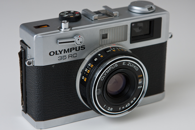 Photograph of an Olympus 35 RC 35mm rangefinder camera