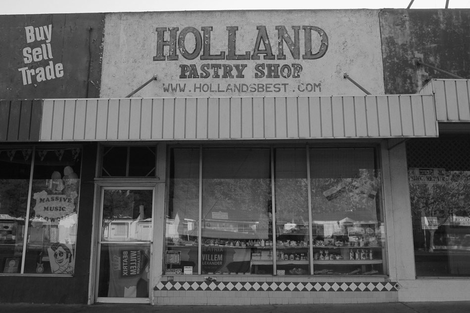 Holland Pastry Shop