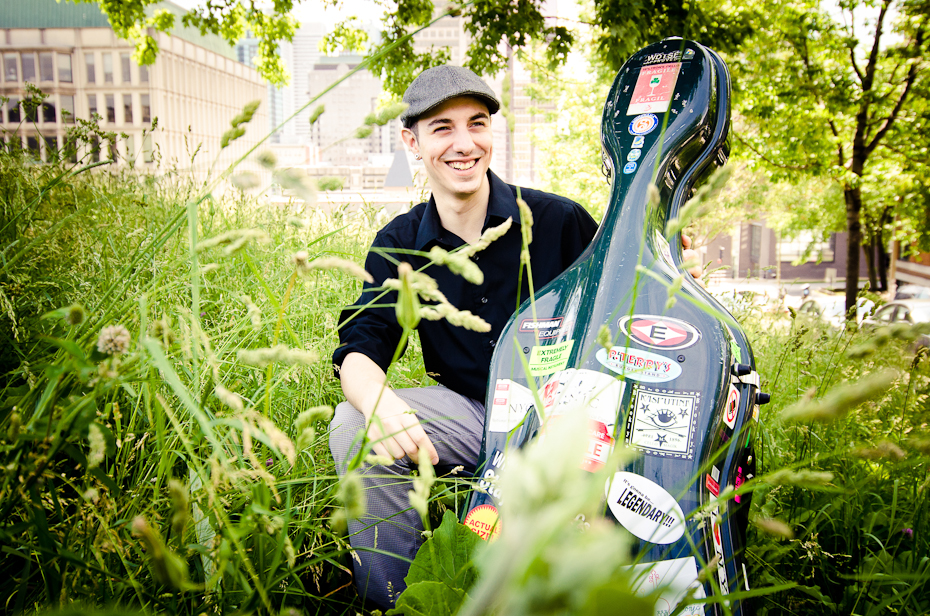 Outdoor-Artist-Portrait-Bryan-Holt-Cello-Montreal-Music-Photographer-Alex-Tran