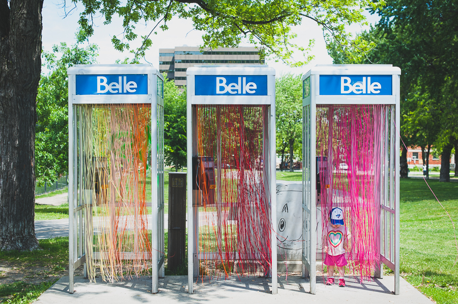100in1day-montreal-belle-phone-booth-portrait-carolina-murillo-morales-phone-booth-installation-art