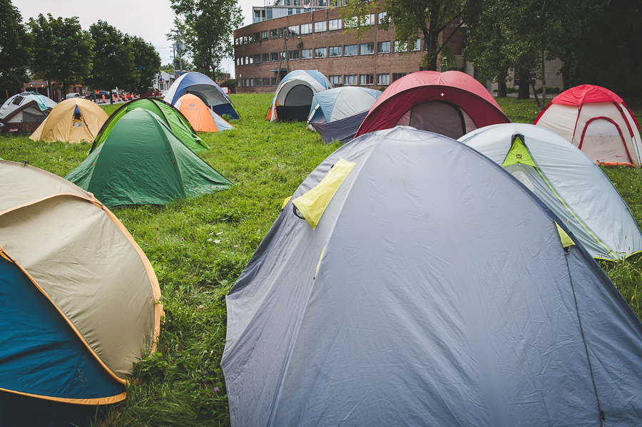 many-tents-camping-field-montreal