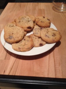 chocolate chip cookies with raisins