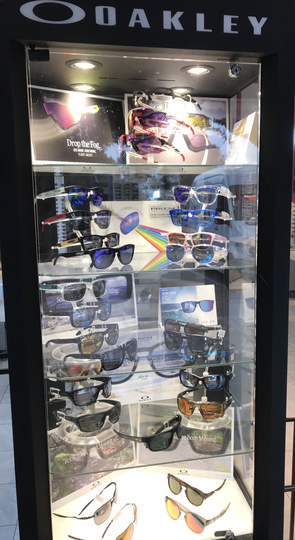 oakley store sunglasses