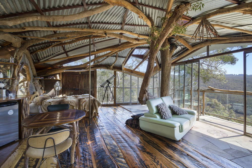   Stay in a tree house  in Australia. 