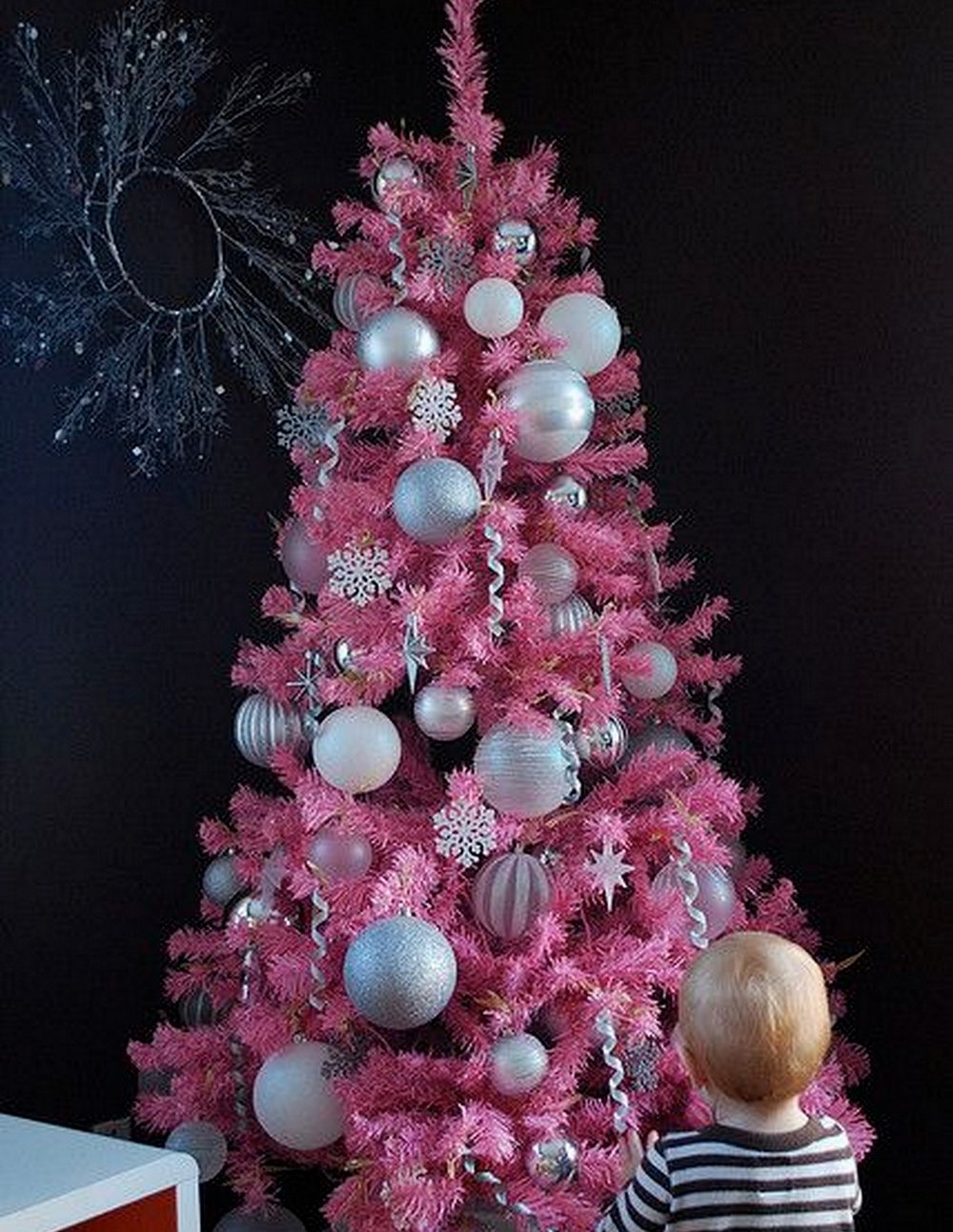 Pink Christmas Tree :: House of Valentina