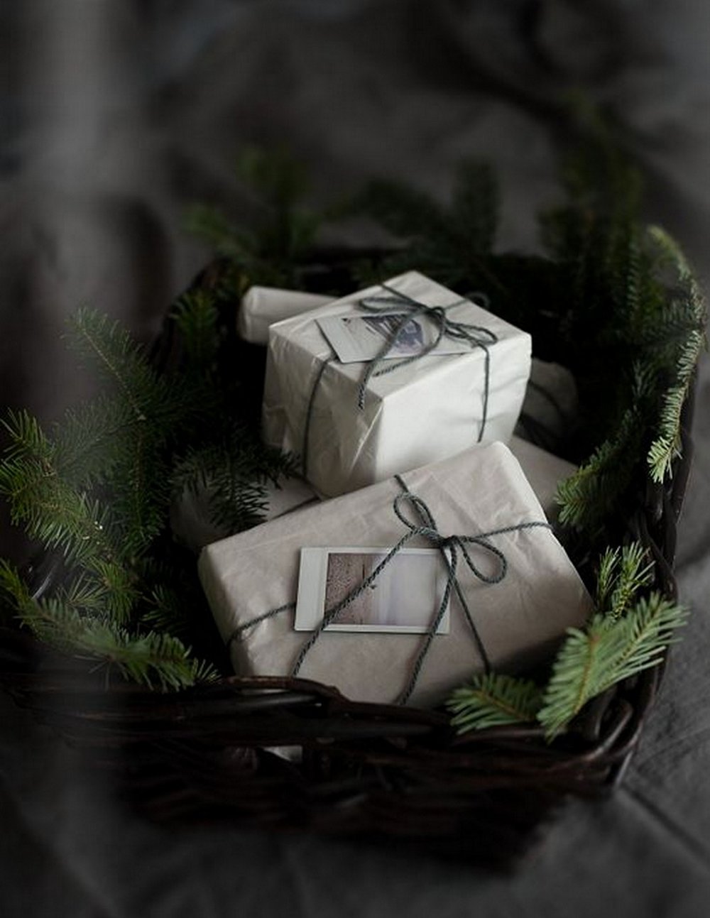 Natural Christmas Gift Wrap :: House of Valentina