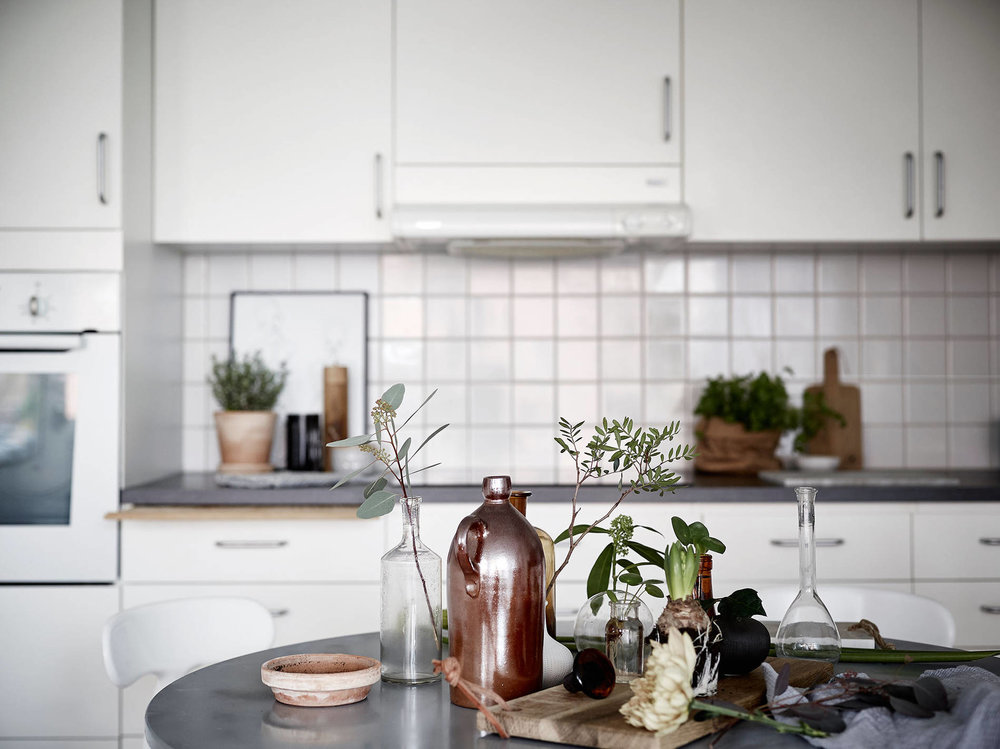 White Swedish Kitchen :: House of Valentina
