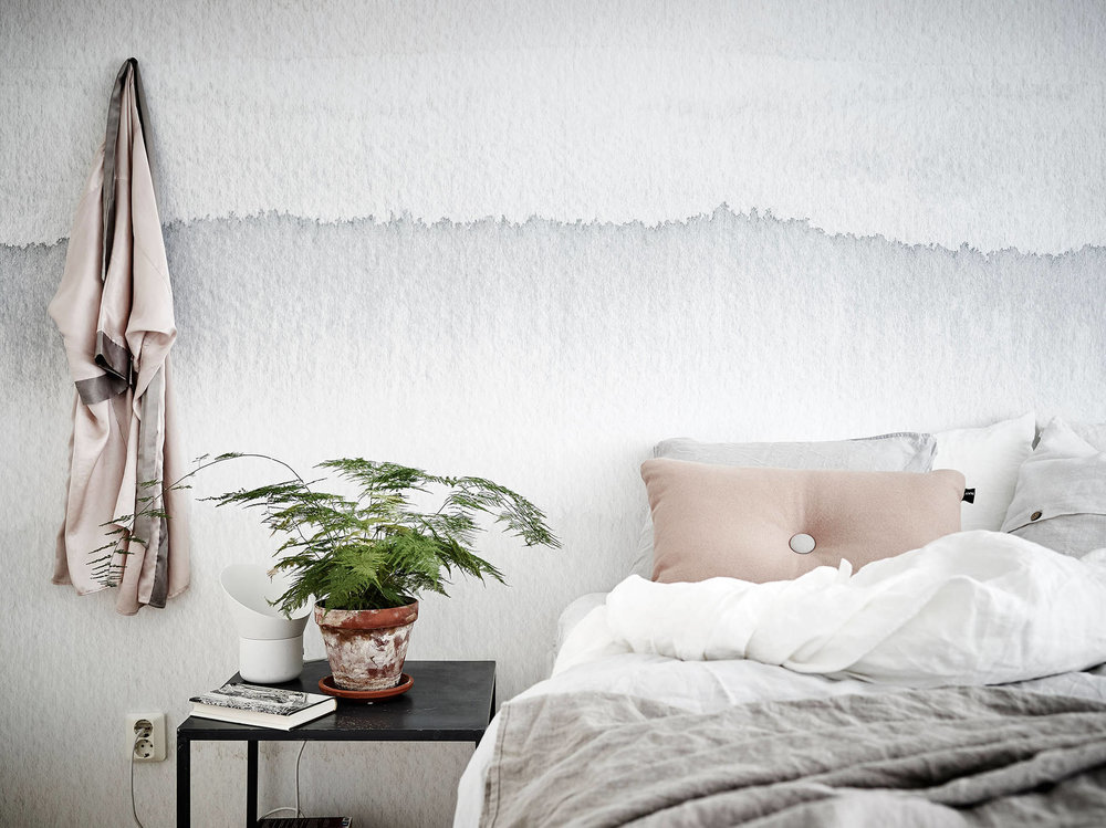 Watercolor Ombre Wallpaper :: House of Valentina