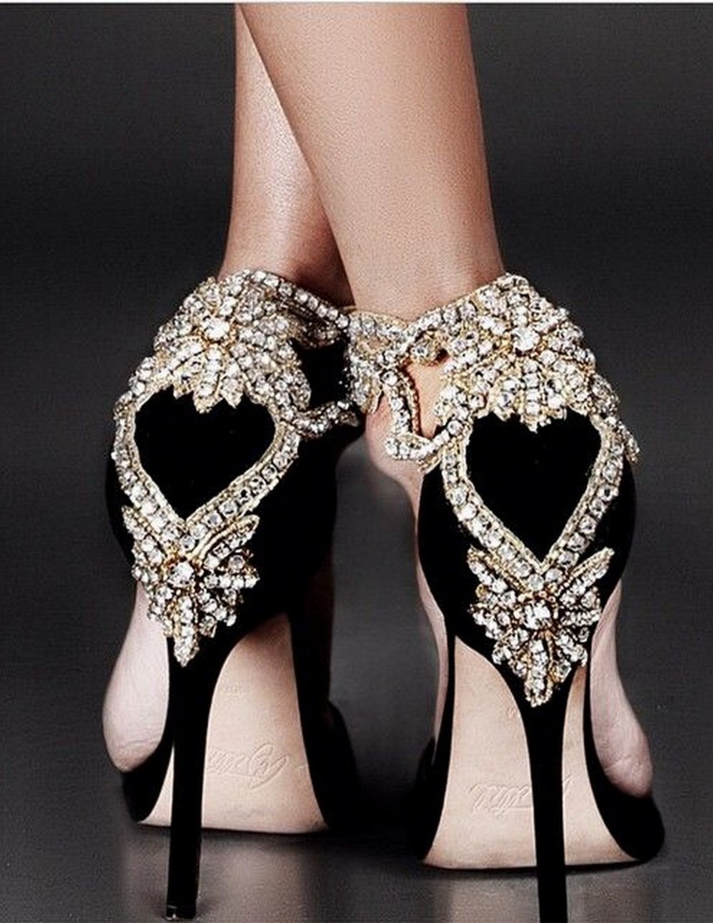 Glamorous Gold Heel :: House of Valentina