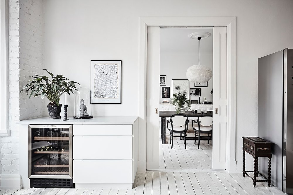 White & Bright Home | Featured on House of Valentina