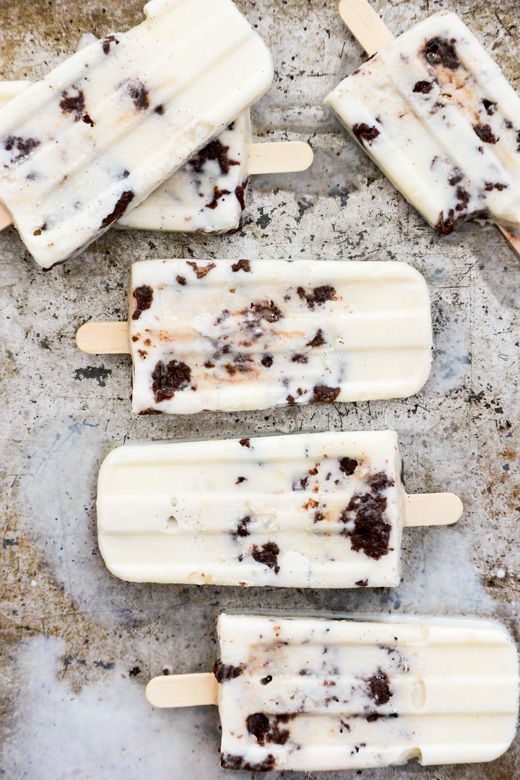 Vanilla Cream Popsicles with Brownie-Toffee Crunch (Gluten Free!)
